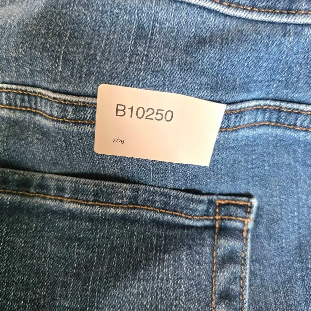 M Jeans by Maurices 18W Curvy High Rise Slim Straight Denim - Picture 11 of 11